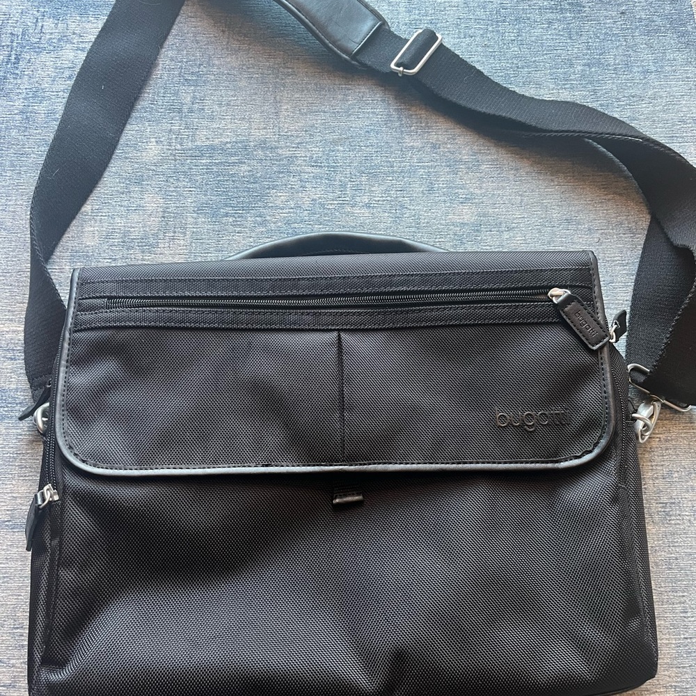 Bugatti computer bag